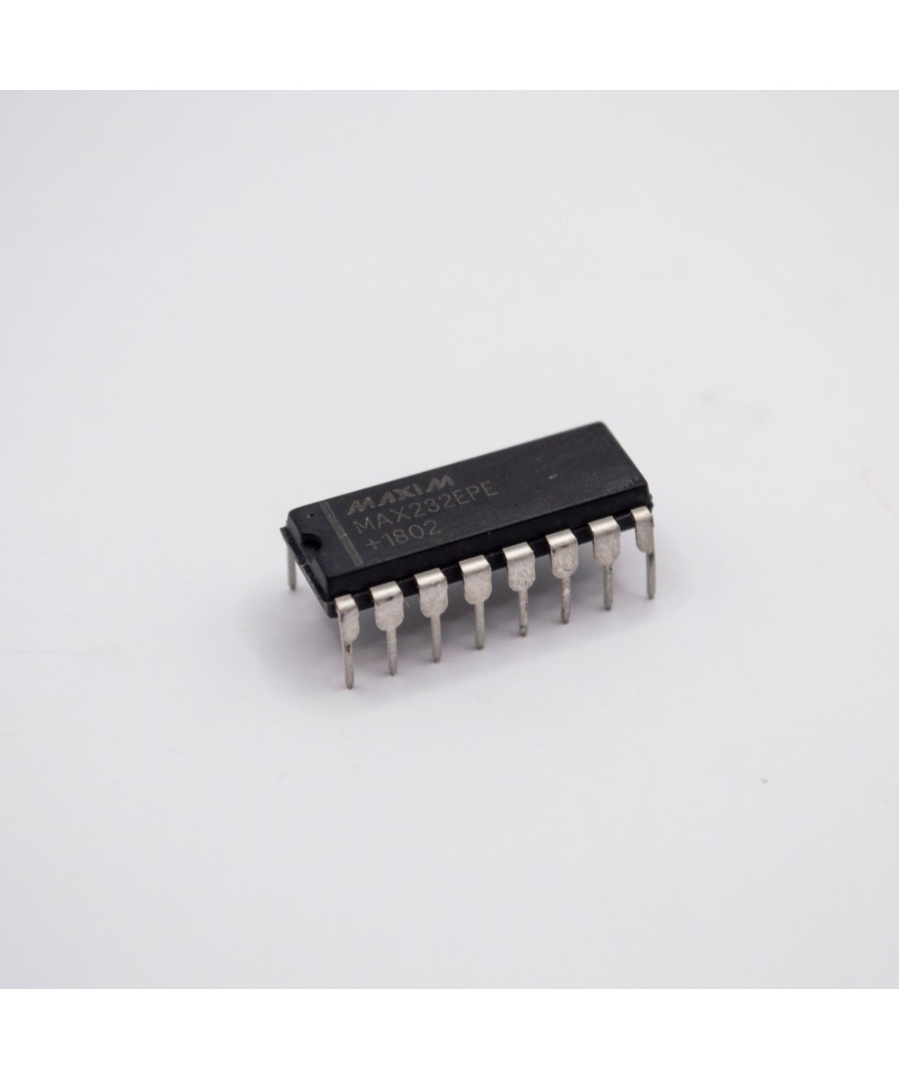 Convertidor de Protocolos MAX232EPE RS-232 a TTL 5V (DIP)