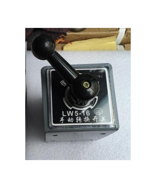 Interruptor Trifasico de Dos Posiciones LW5-16/5.5N 30A