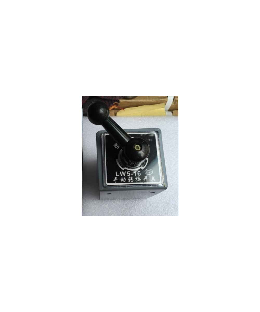 Interruptor Trifasico de Dos Posiciones LW5-16/5.5N 30A