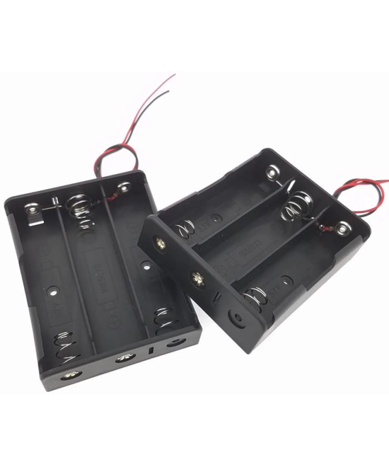 Contenedor de 3 Baterias AA Abierto