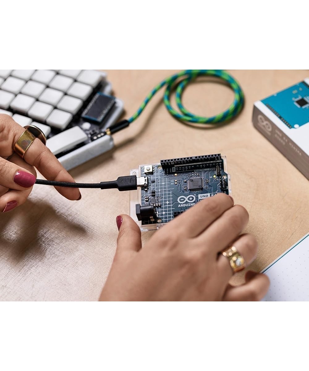 Tarjeta de desarrollo Arduino UNO R4 Minima