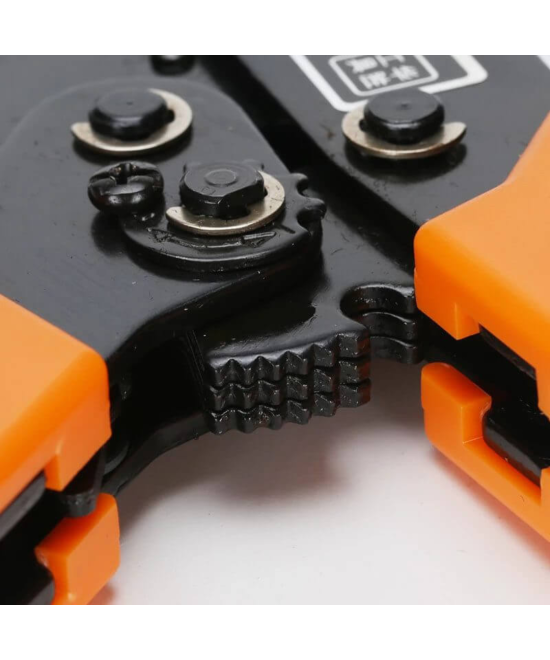 Crimpadora para terminales y conectores SN-02C