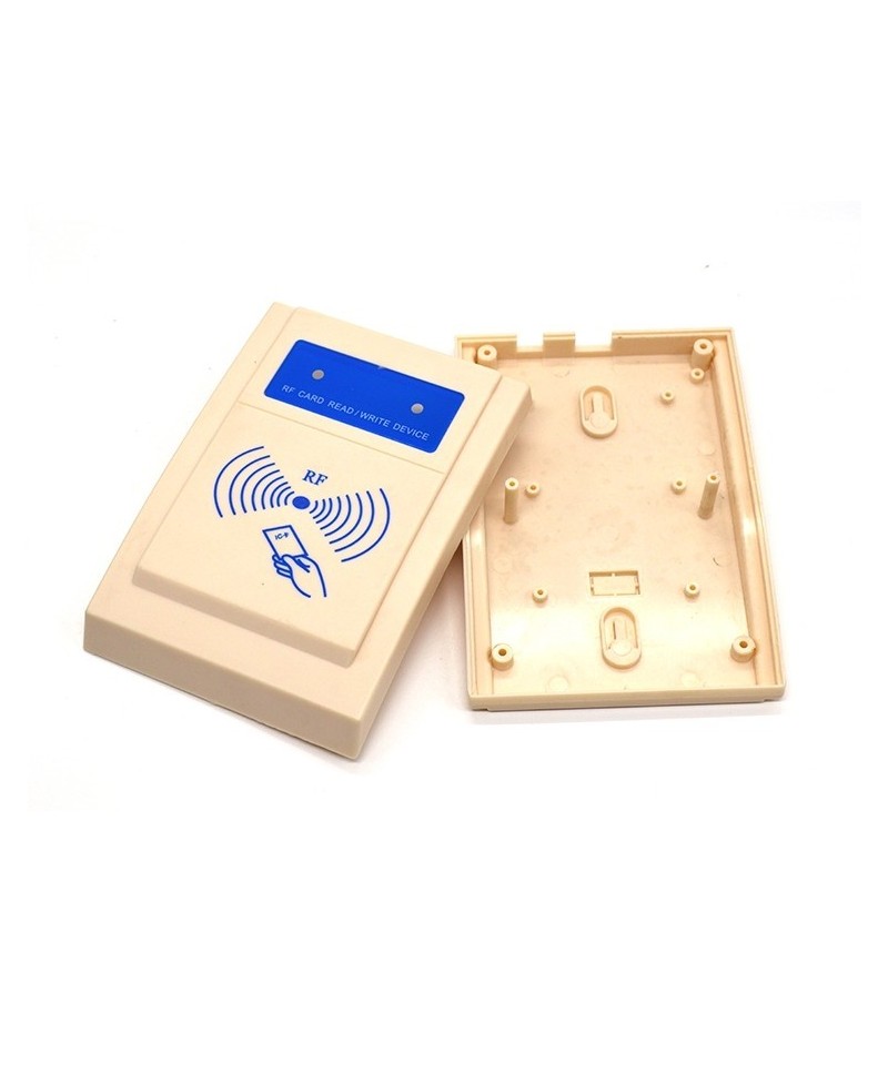 Caja plastica 140*100*28mm